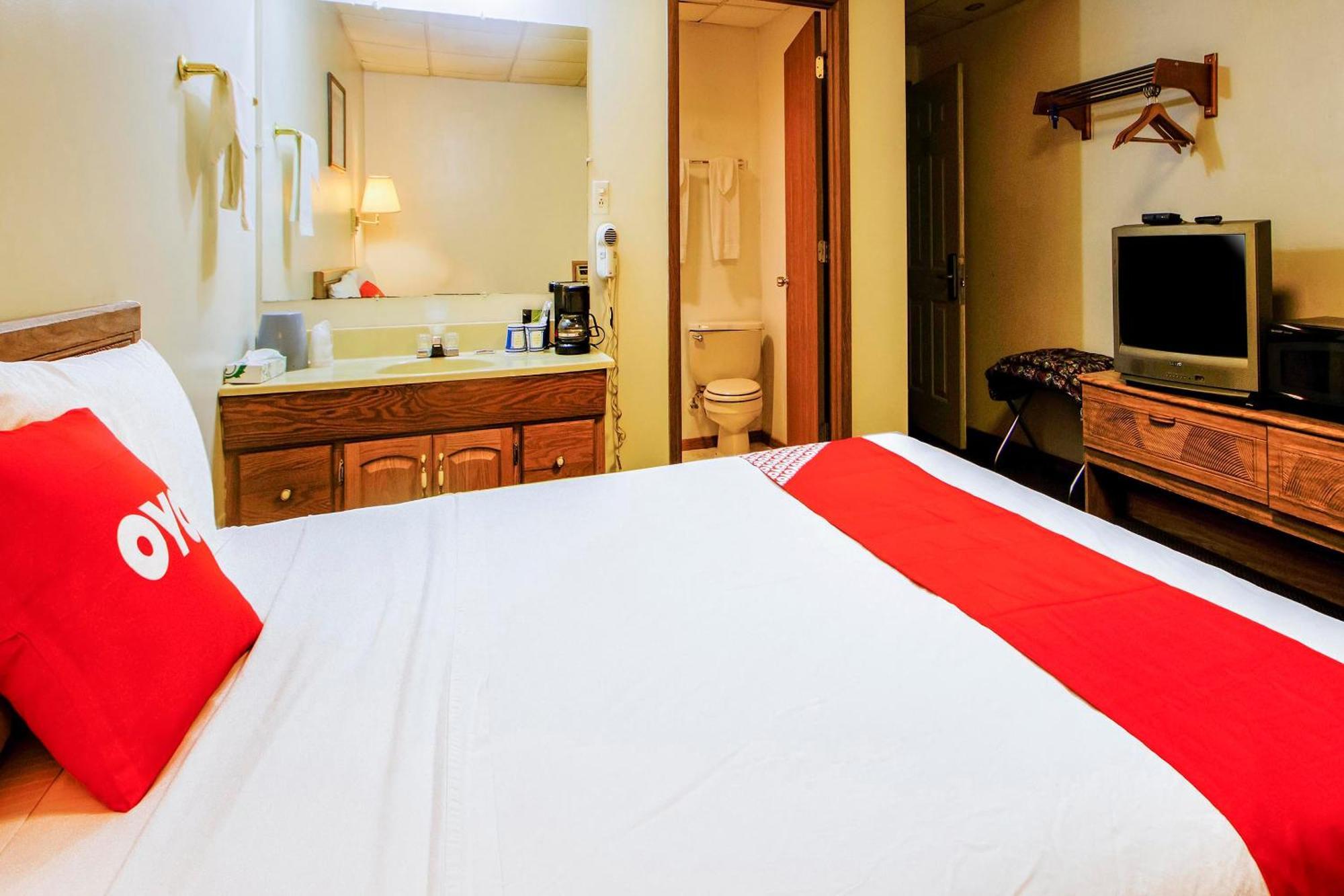 Oyo Hotel Chapmanville Inn, Wv - Hwy 119 Buitenkant foto