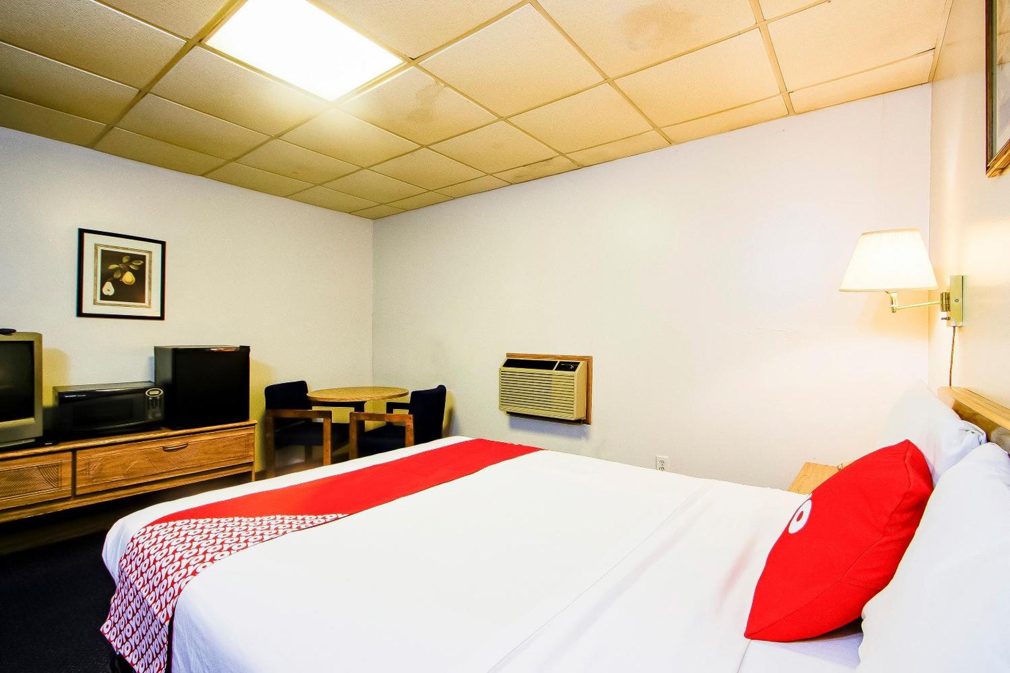 Oyo Hotel Chapmanville Inn, Wv - Hwy 119 Buitenkant foto